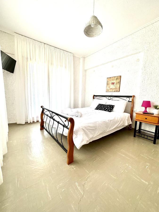 Katerina Apartments เนออส ปีร์กอส ห้อง รูปภาพ