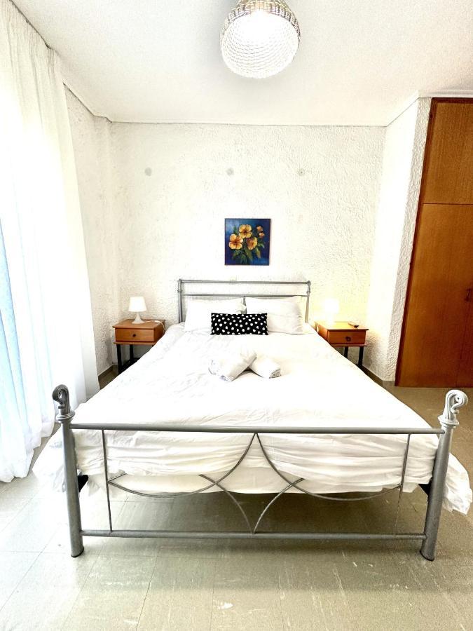 Katerina Apartments เนออส ปีร์กอส ห้อง รูปภาพ