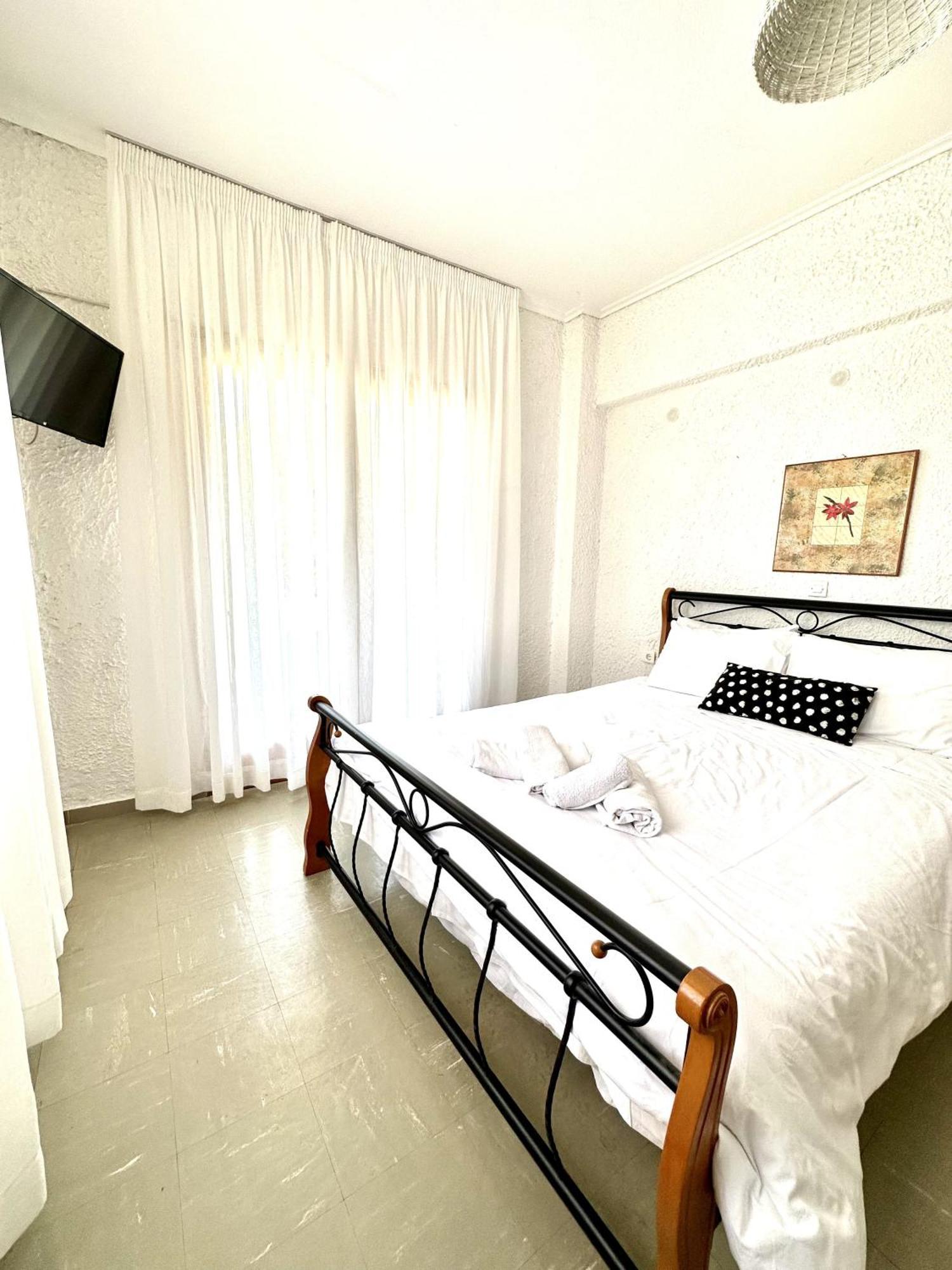 Katerina Apartments เนออส ปีร์กอส ห้อง รูปภาพ