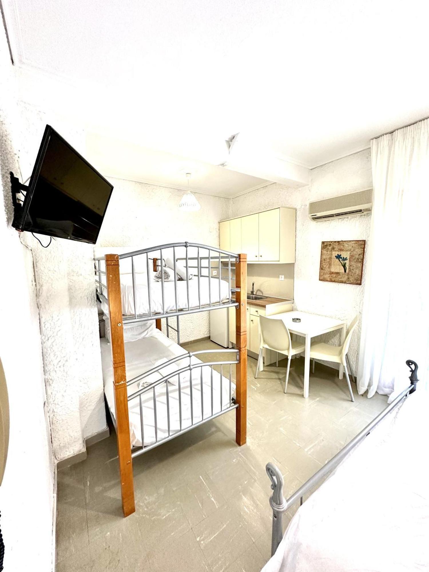 Katerina Apartments เนออส ปีร์กอส ห้อง รูปภาพ