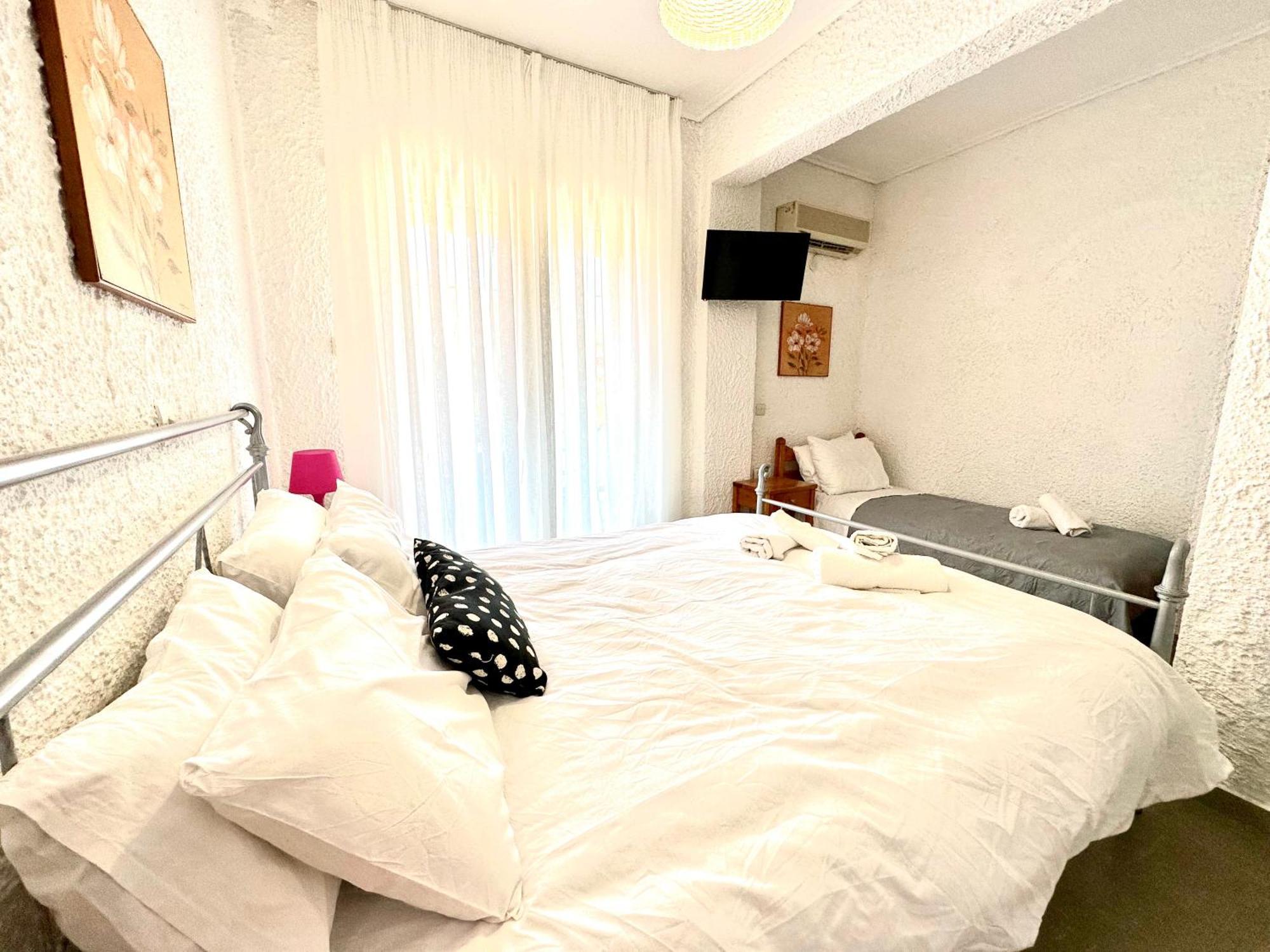 Katerina Apartments เนออส ปีร์กอส ห้อง รูปภาพ