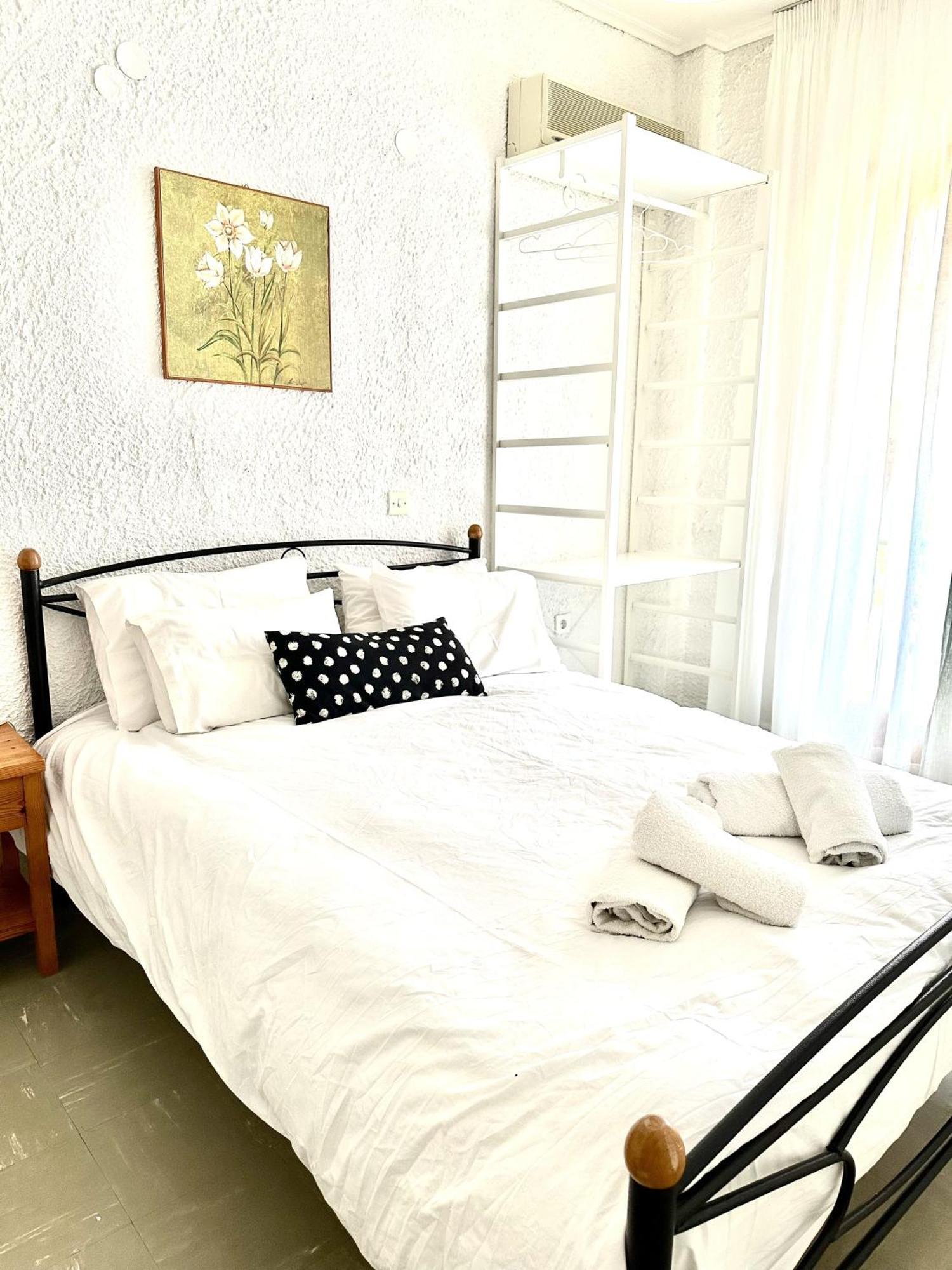 Katerina Apartments เนออส ปีร์กอส ห้อง รูปภาพ