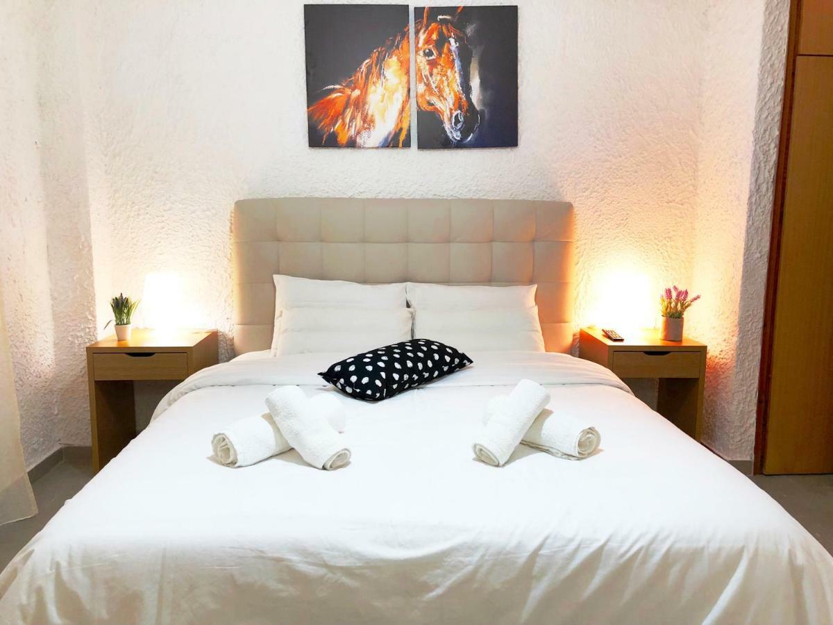 Katerina Apartments เนออส ปีร์กอส ภายนอก รูปภาพ